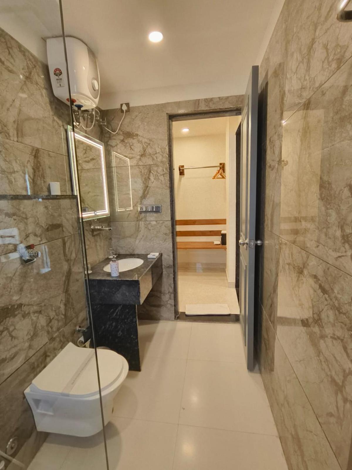 Hotel Traavista Aravali Mahal Udajpur Exteriér fotografie